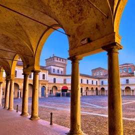 Mantua: Guided Tour on Your Mobile Phone