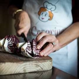 Verona: Mercato e lezione di cucina a casa di un abitante del posto