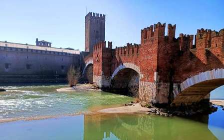 Verona: Prohlídka s průvodcem – historie a skryté poklady