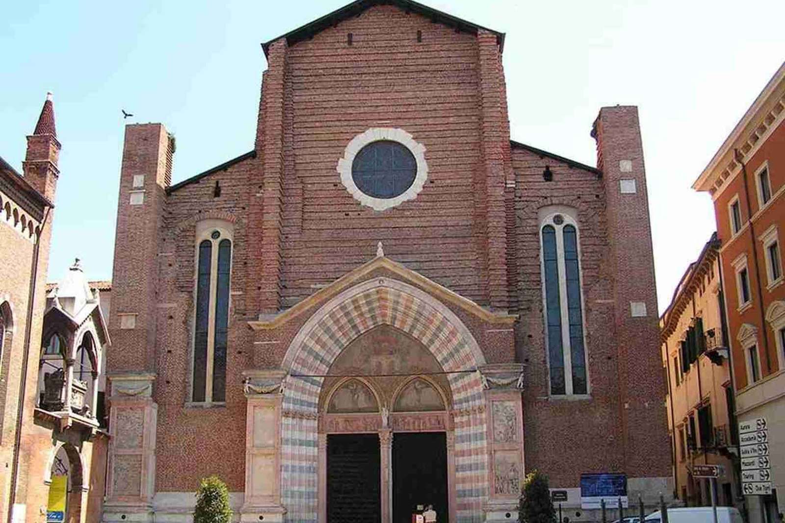 Verona: Entry Pass for Four Historic Churches w/ Audio Guide