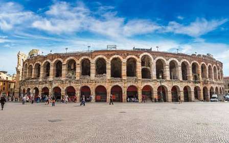 Guidad tur i Verona med biljetter till arenan och linbana