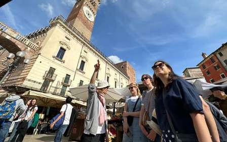 Guidad stadsvandring i Verona: torg och Julias balkong