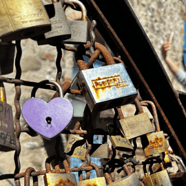 From Verona: Day tour to Lake Garda, Sirmione and Borghetto
