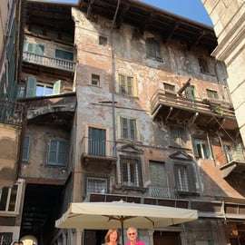 Bienvenue à Vérone : Visite privée à pied avec un habitant de la ville