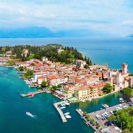 Von Verona aus: Bootstour nach Sirmione mit Spritzverkostung