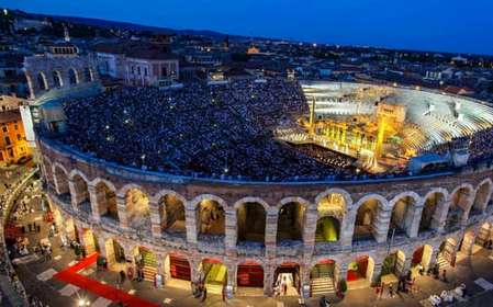 Verona: Vstupenka na operu do Areny di Verona