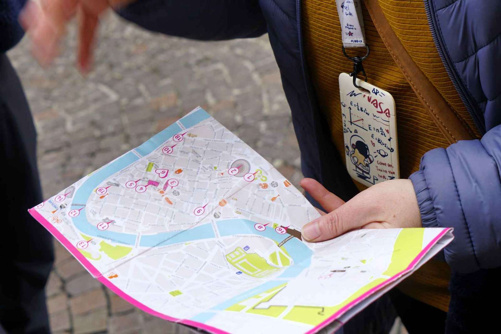 Verona Old Town Walking Tour with Local Stories