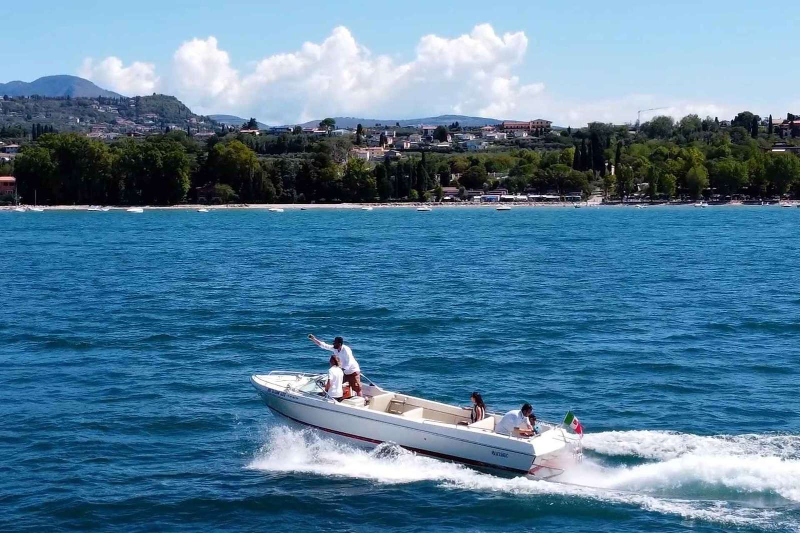 Desde Lazise: 4 horas de tour en barco por el Lago de Garda