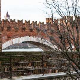 Verona: Night Walking Tour