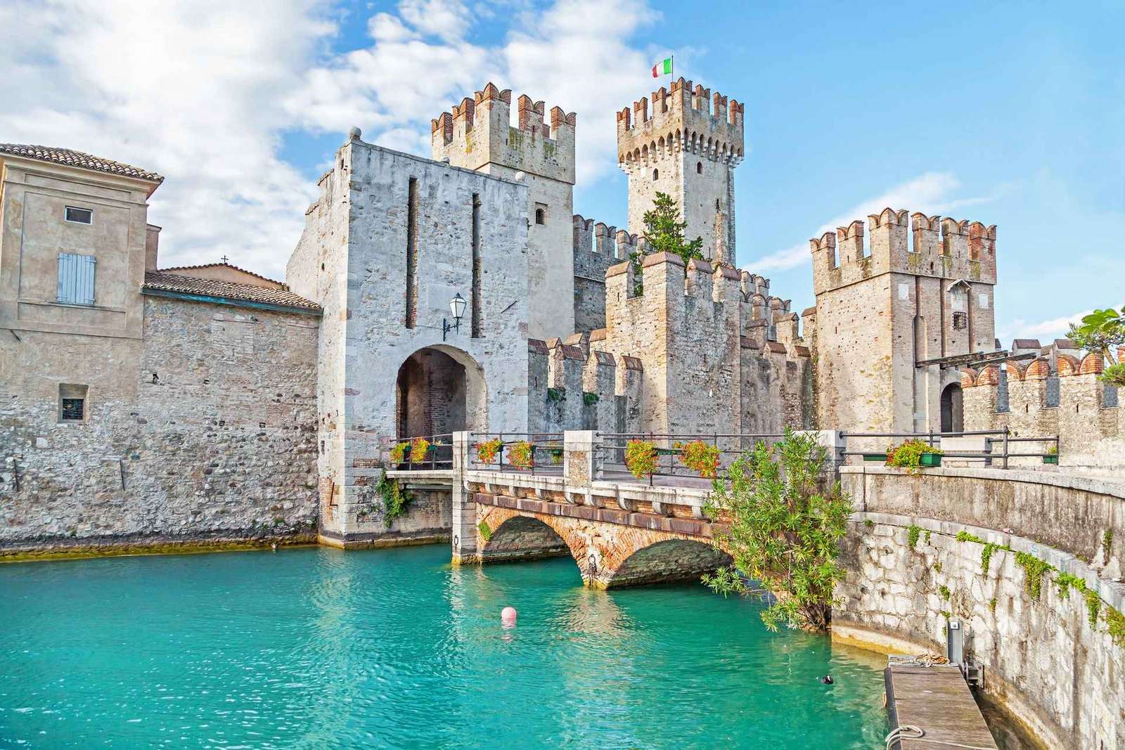 Von Verona aus: Bootstour nach Sirmione mit Spritzverkostung