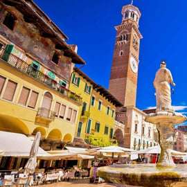 Tour a pie por Verona: Arena, balcón de Julieta y joyas ocultas