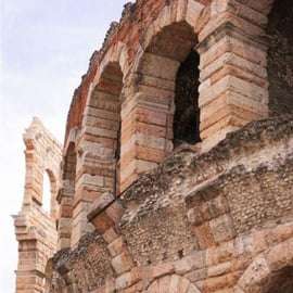 Verona: Custom Private Tour with a Local Guide
