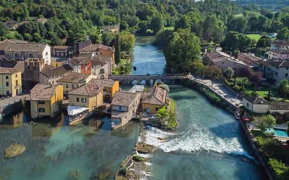 E-bike-túra Borghetto sul Mincióba ebéddel, önállóan bejárható