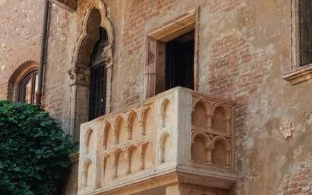 Verona: Historical & Gourmet Walking Tour with 3 Tastings