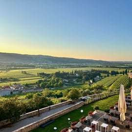 Panoramic aperitif with tasting of 3 sparkling wines in Valpolicella