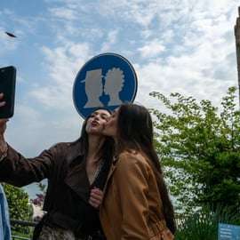 Sirmione: Wycieczka piesza i wycieczka łodzią motorową
