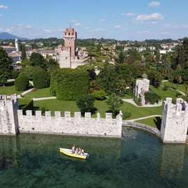 Lazise: tour en barco de 2 horas por el lago de Garda hasta Sirmione